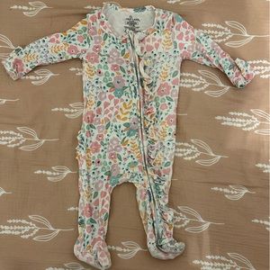 Caden Lane Ruffle Footies 0-3 months